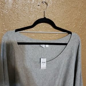 Gap sweater